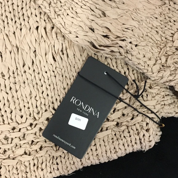 Rondina New York Tan Hand-knit Pullover Sweater - Picture 6 of 7